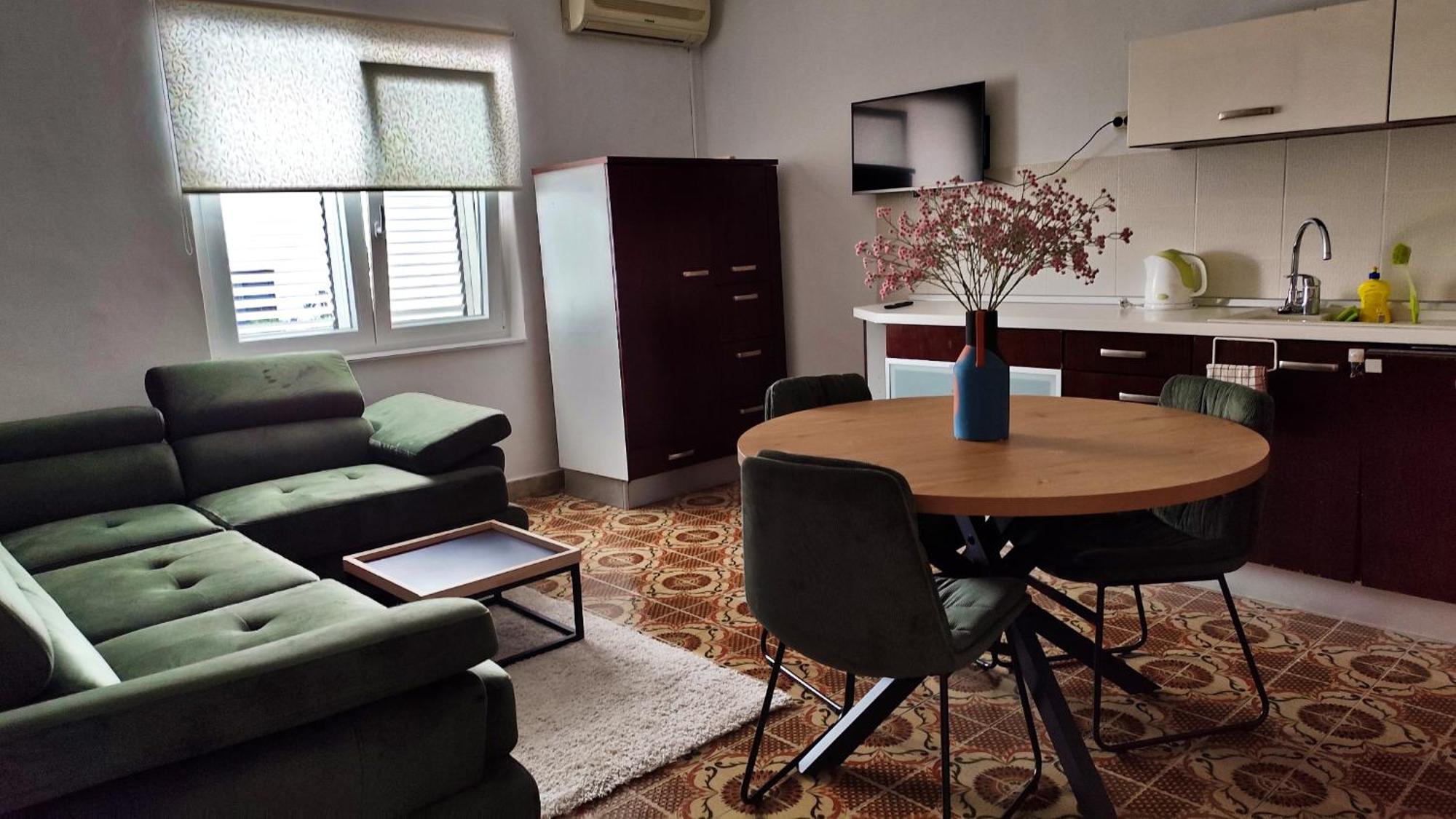 Apartment Seventh Continent Σίμπενικ Εξωτερικό φωτογραφία